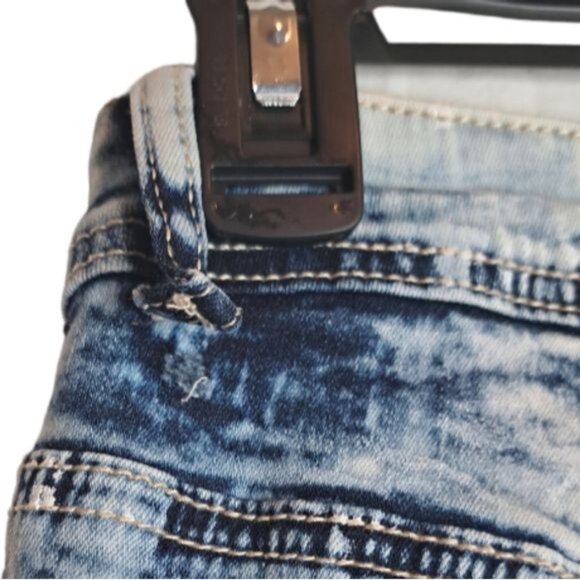 Mystiq Acid Wash Distressed Junior's Heavy Rip Off Stretch Denim Size 9 (Flaw) - Picture 4 of 6